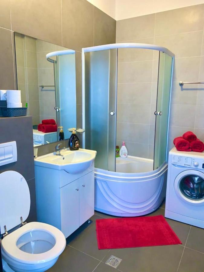 Cityscape Apartment Near Palas Mall Iasi Buitenkant foto